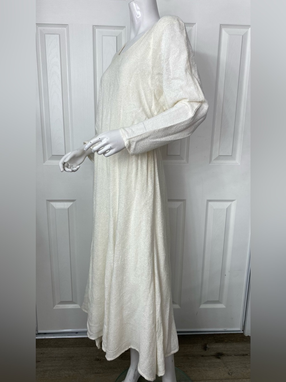 💯Rayon Vintage Women's Long Sleeve Ivory Maxi Dress with Elastic Waist - Picture 2 of 10
